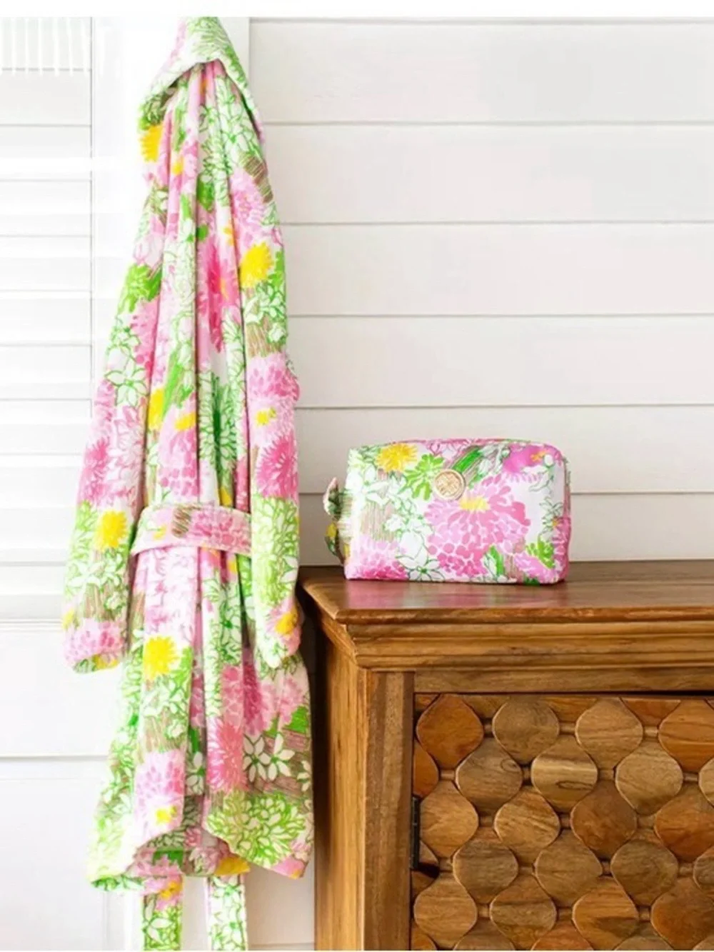 NWT Lilly Pulitzer Pink Resort White Mum Patch Floral Zip Cosmetic Pouch
